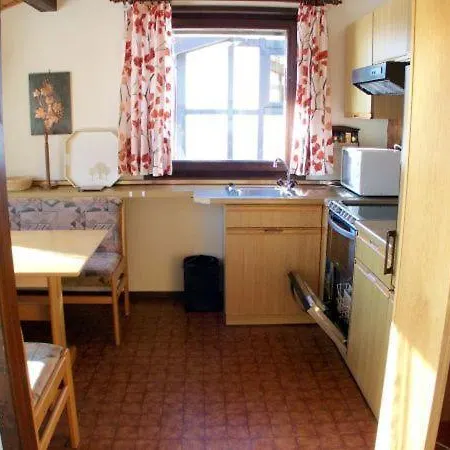 Apartment öfingen 01 *